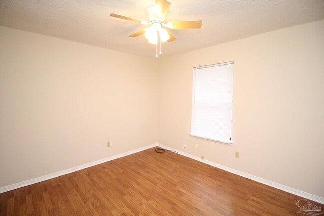 Building Photo - 8113 Stonebrook Dr