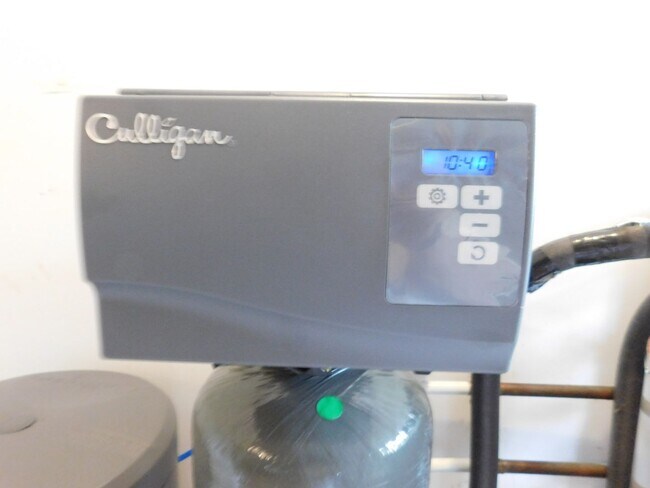 Building Photo - 914 Muirfield Pl