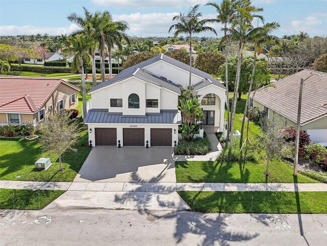 Building Photo - 20160 NW 9th Dr