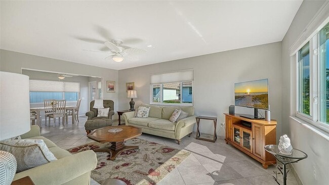 Building Photo - 2657 Riverbluff Pkwy