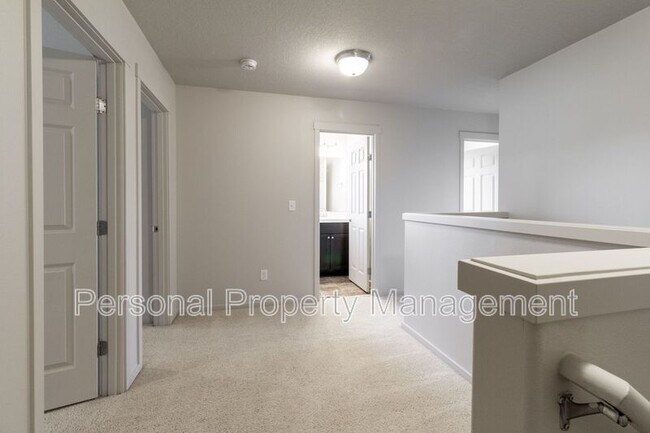Building Photo - 1311 NE 82nd Way