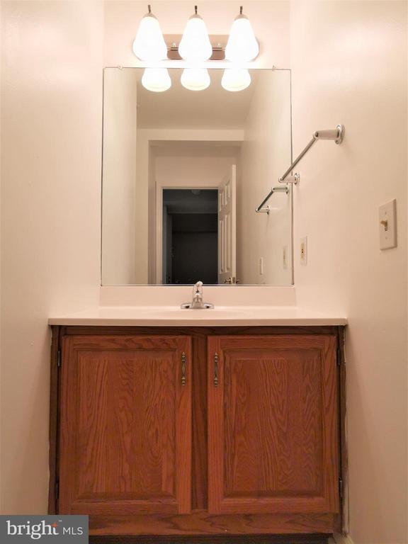 Building Photo - 306 Waters Edge Dr