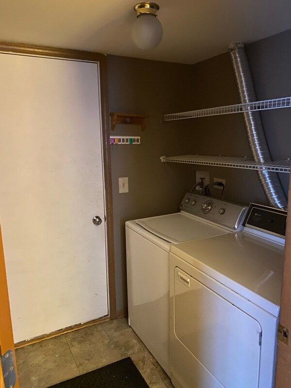 Building Photo - 170 Bridlewood Cir