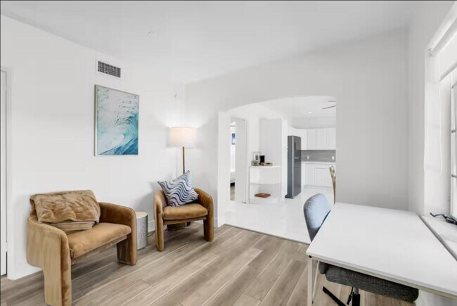 Building Photo - 320 Inlet Way