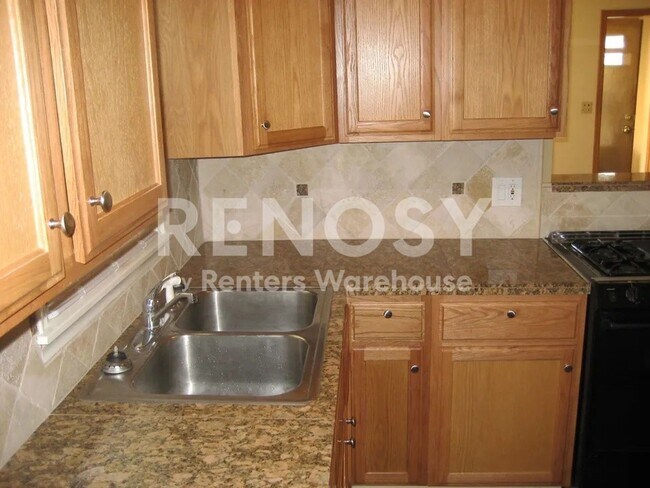 Building Photo - Fully Renovated 2BR / 2BA Home in Prime Whittier-Uptown Location