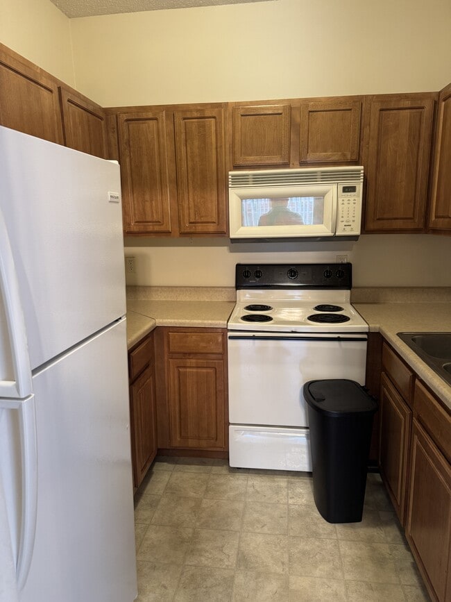 Building Photo - 3109 W Walnut St