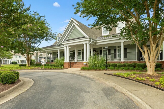 Building Photo - 5543 Botanical Dr