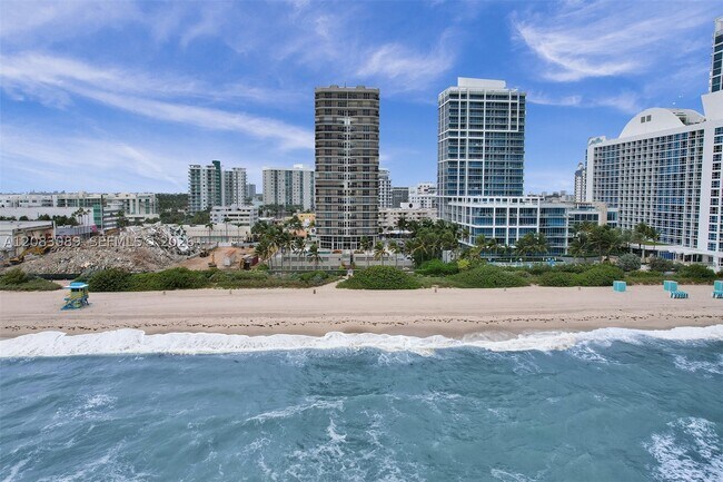Building Photo - 6767 Collins Ave
