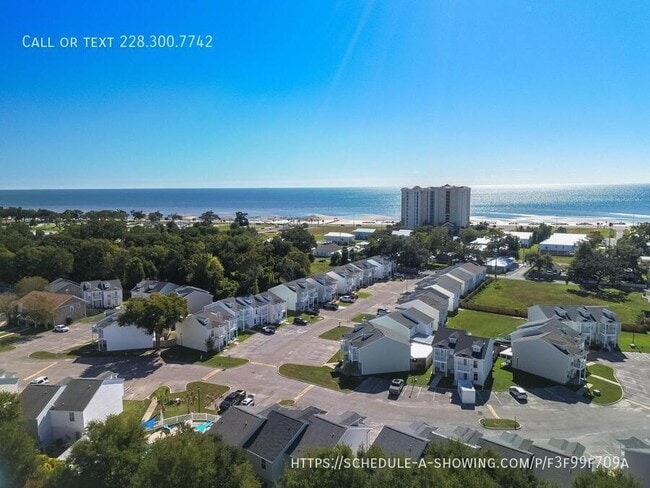 Building Photo - 1229 Century Oaks Dr