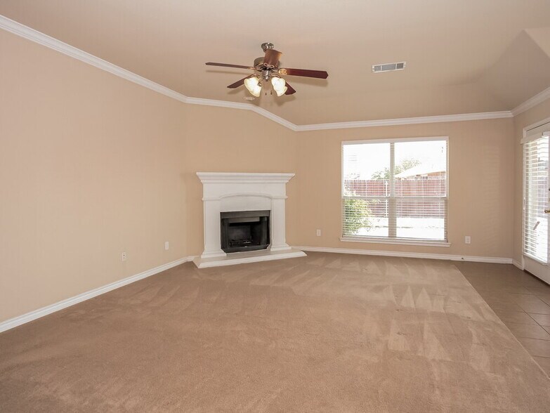 Building Photo - 1352 Barrel Run