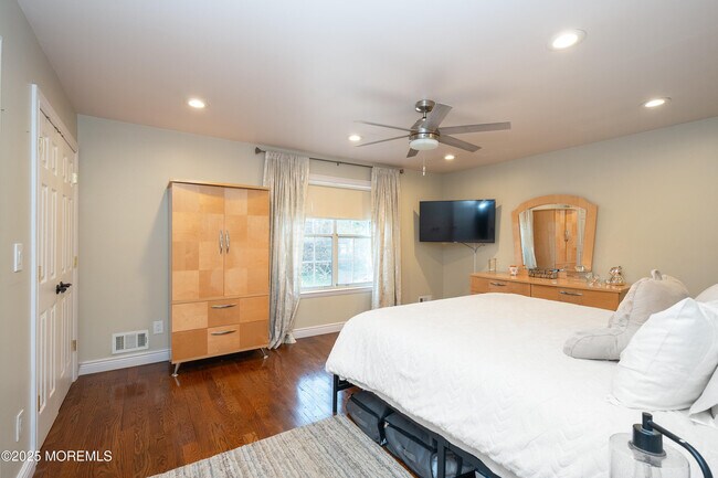 Building Photo - 121 Milton Ave