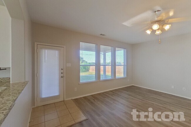 Building Photo - 1470 Waldrop Dr