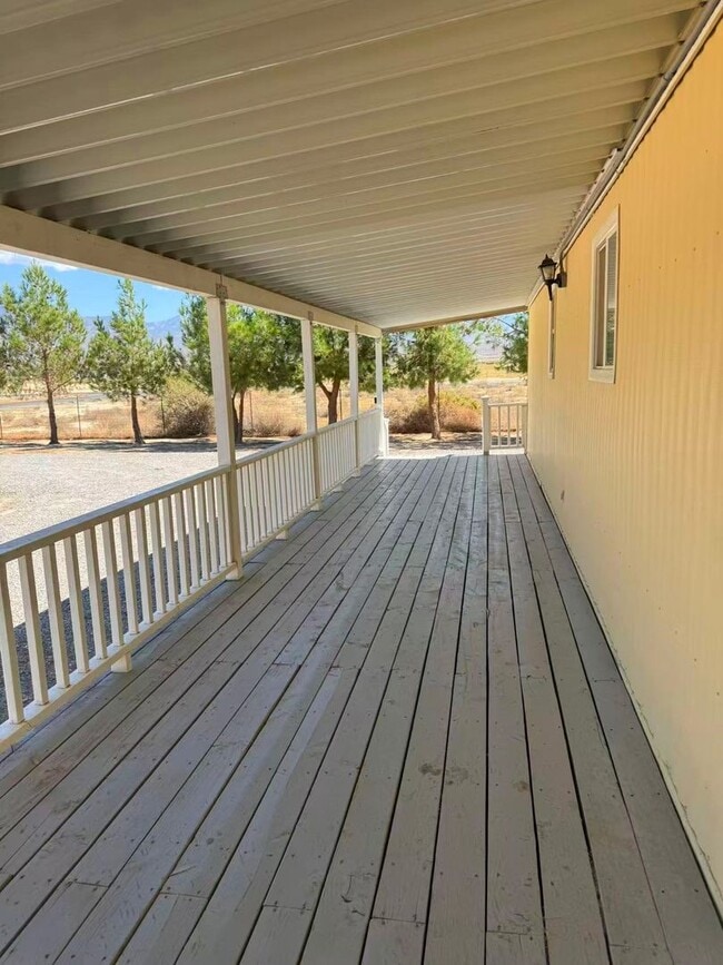 Building Photo - 551 Piltz Rd