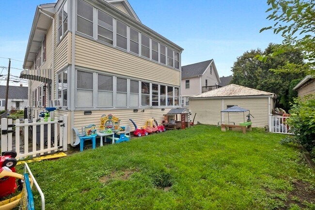 Building Photo - 152-154 Palmer Street Unit 2