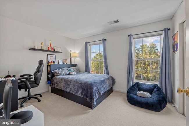 Building Photo - 44481 Watertown Terrace