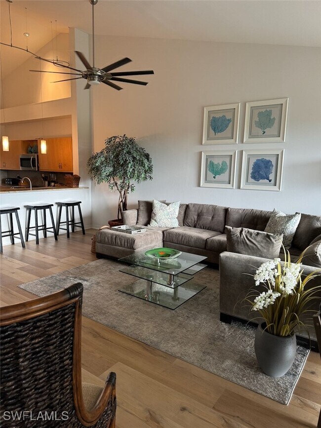 Building Photo - 4650 Yacht Harbor Dr