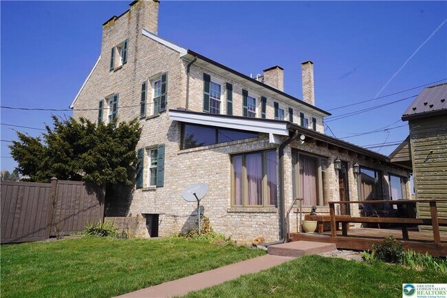 Building Photo - 9020 Schantz Rd