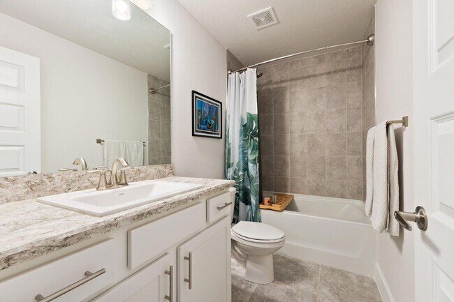 Building Photo - 8324 Amalfi Cir
