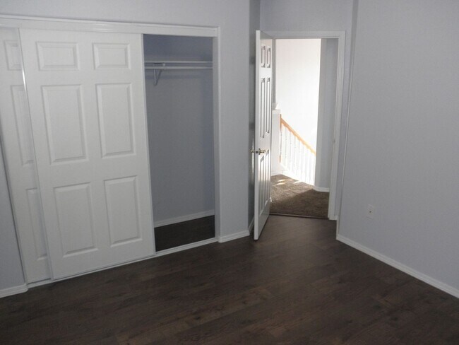 Building Photo - Updated