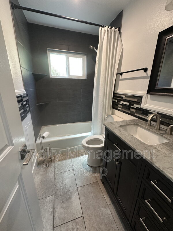 Building Photo - 2388 Windmill View Rd