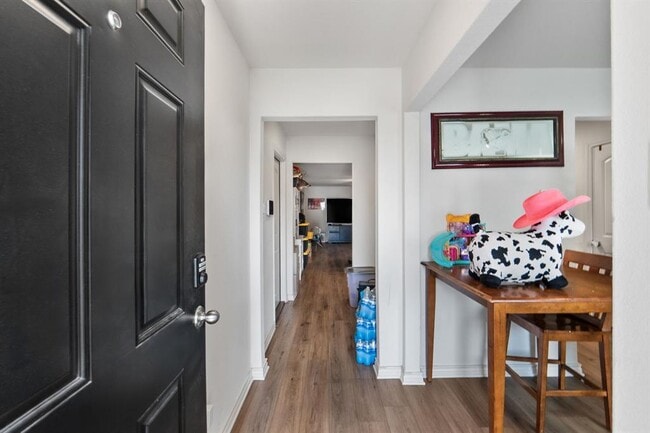 Building Photo - 113 Stratton Ln