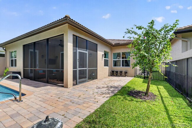 Building Photo - 8299 Arabian Range Rd