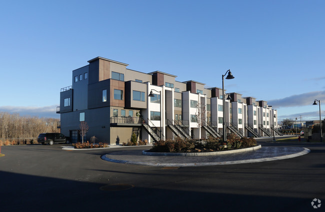 Primary Photo - The Waterfront Townhomes