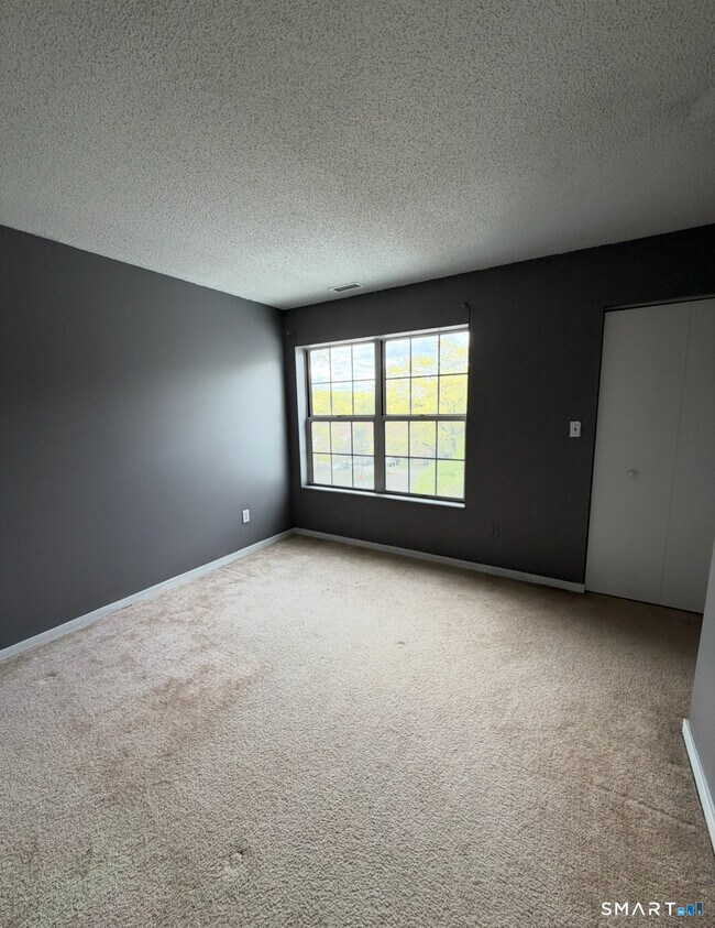 Building Photo - 1425 Quinnipiac Ave