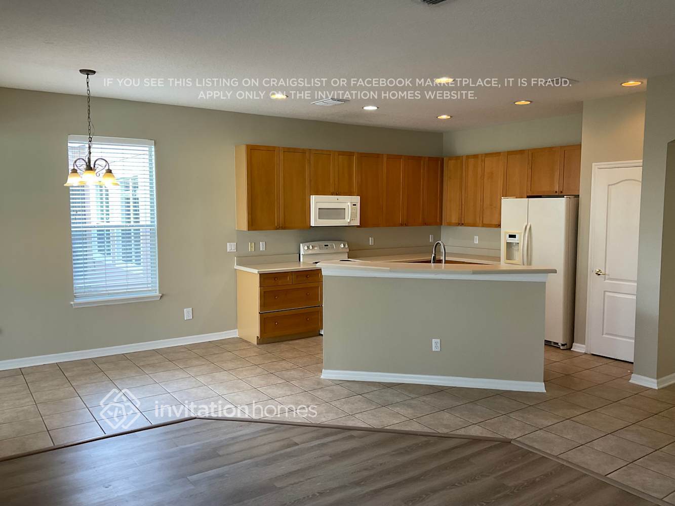 Building Photo - 12657 Lake Sawyer Dr