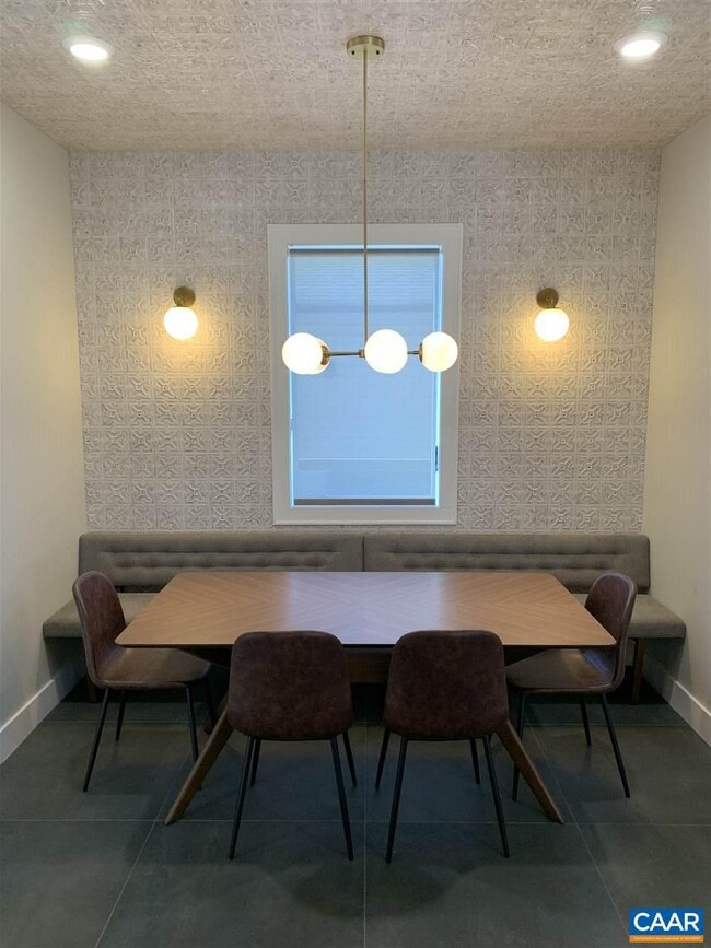 Building Photo - 808 Elliott Ave