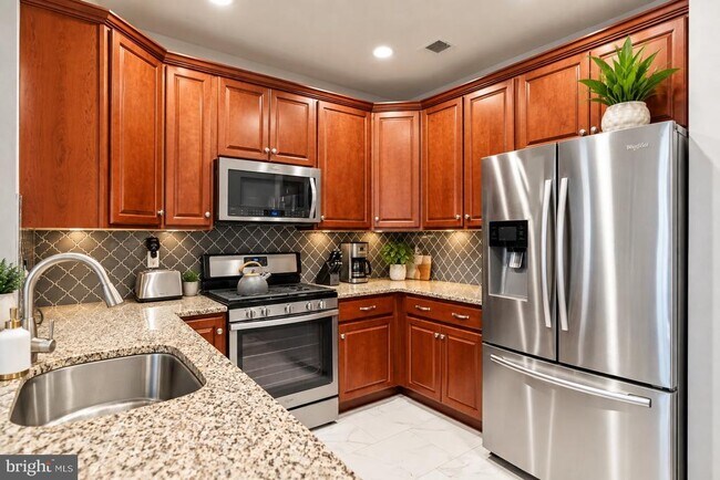 Building Photo - 4021 Derby Ct