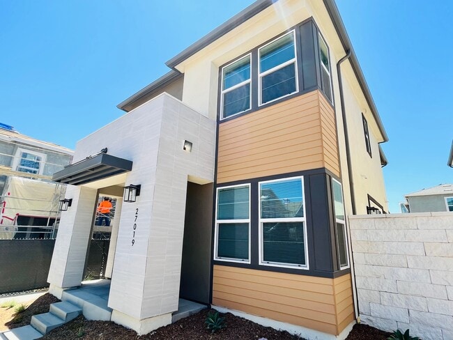 Building Photo - 27019 Evening Sky Plz