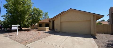 Building Photo - 2325 W Gregg Dr