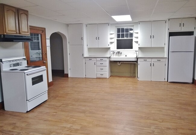 Building Photo - 514 Broadway