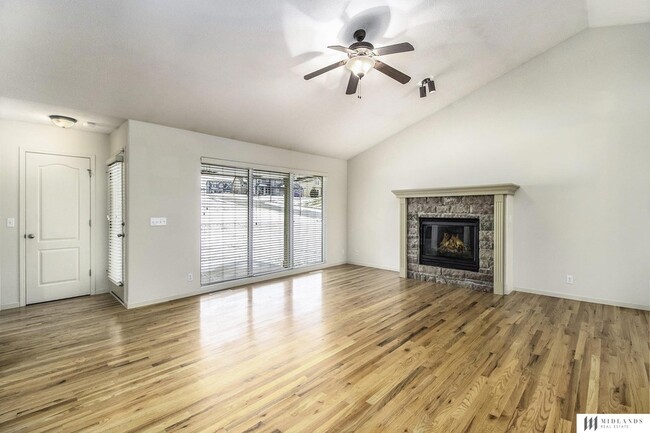 Building Photo - 2108 S 197th St