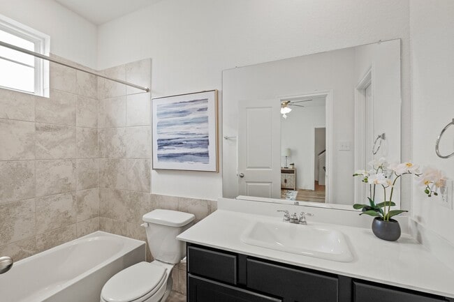 Building Photo - 1406 Wycliffe Dr