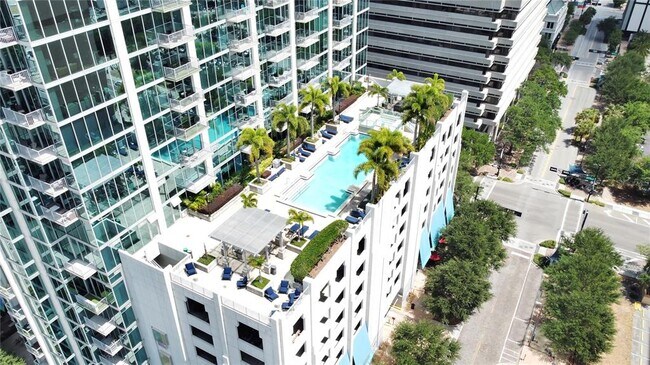 Building Photo - 777 N Ashley Dr