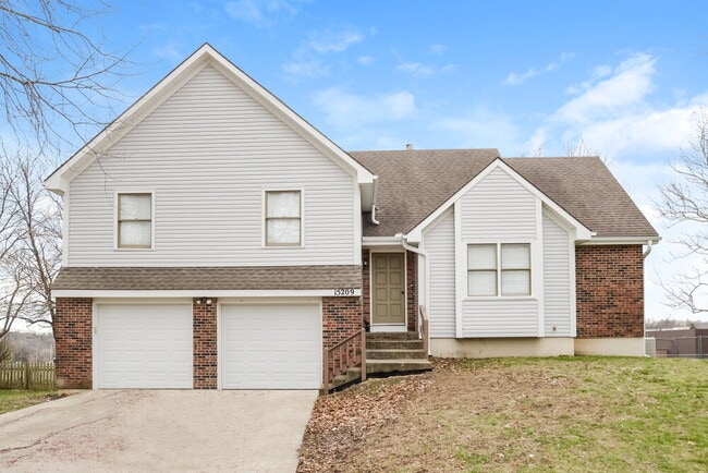 Building Photo - 15209 W 125th St