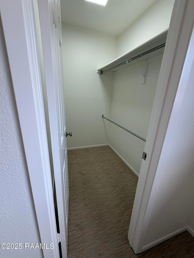 Building Photo - 110 W Bayou Pkwy