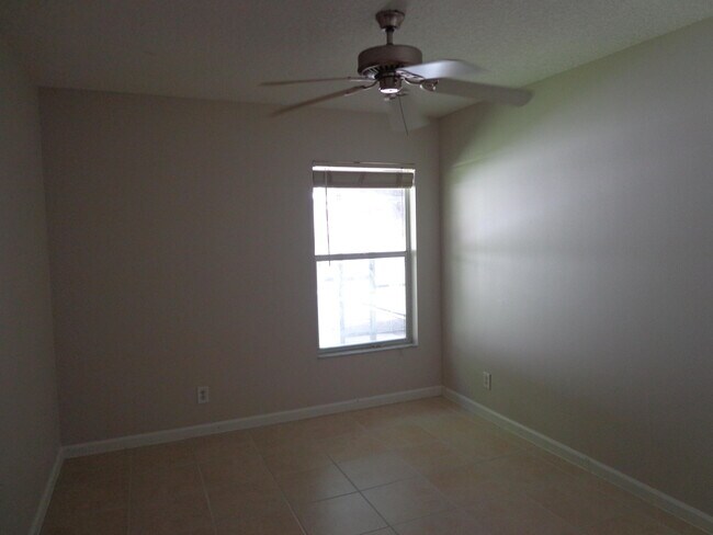 Building Photo - 1169 Mulberry Pl