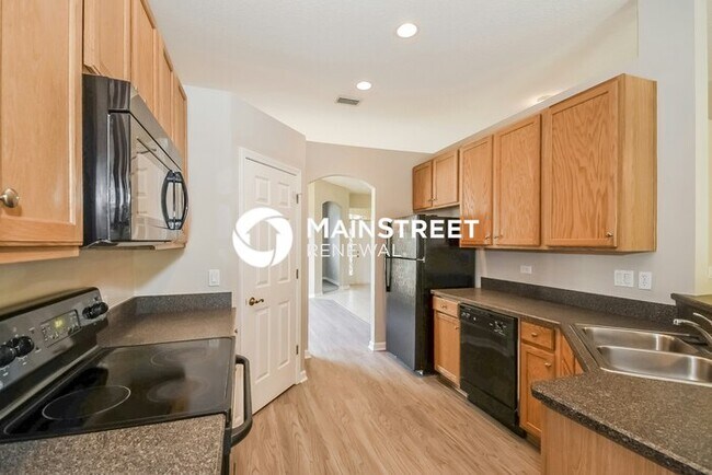 Building Photo - 3 Bedroom Pet-Friendly Home in Jacksonville, FL with Main Street Renewal