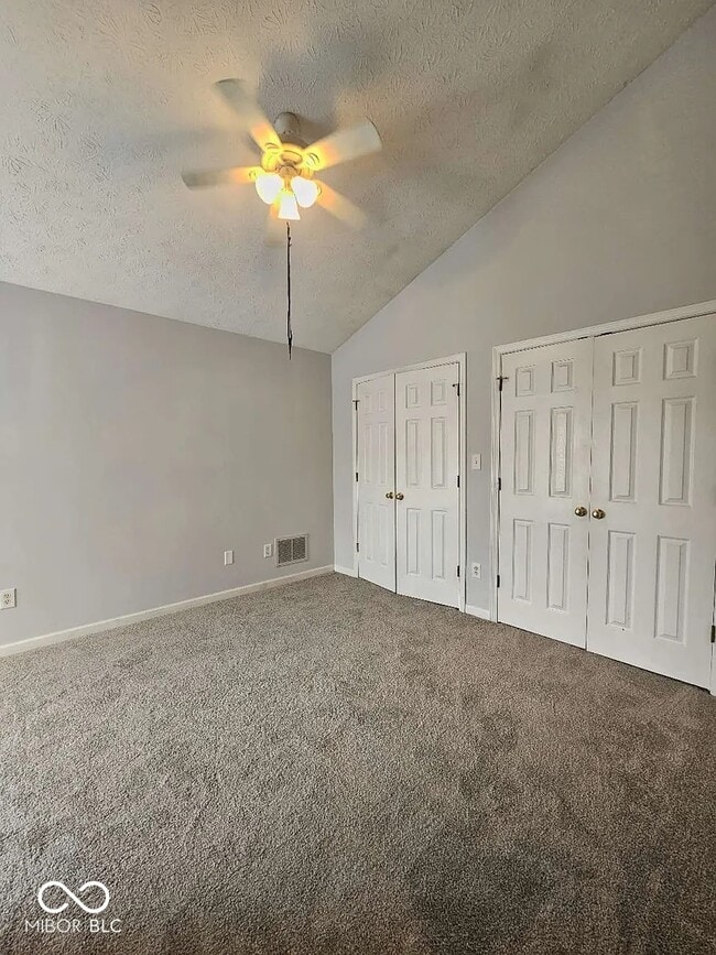 Building Photo - 5757 Spruce Knoll Ct