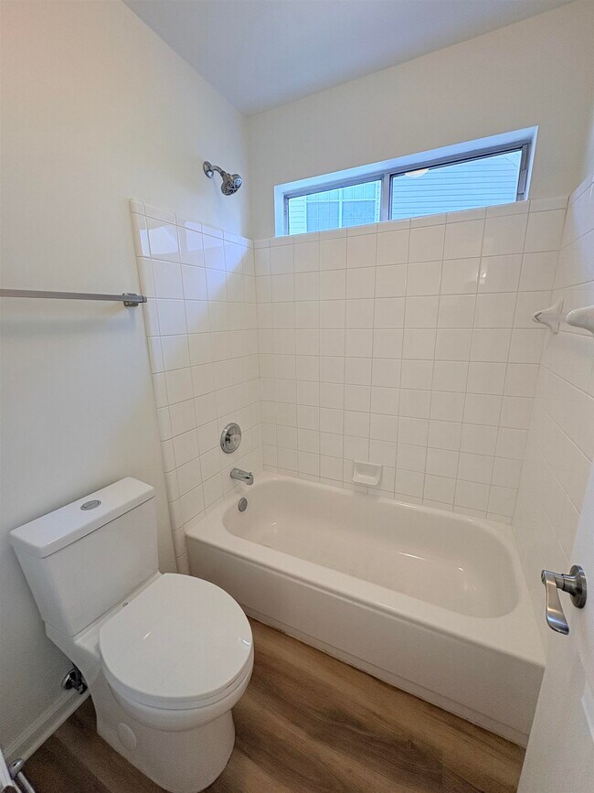 Building Photo - 4428 Siesta Ct