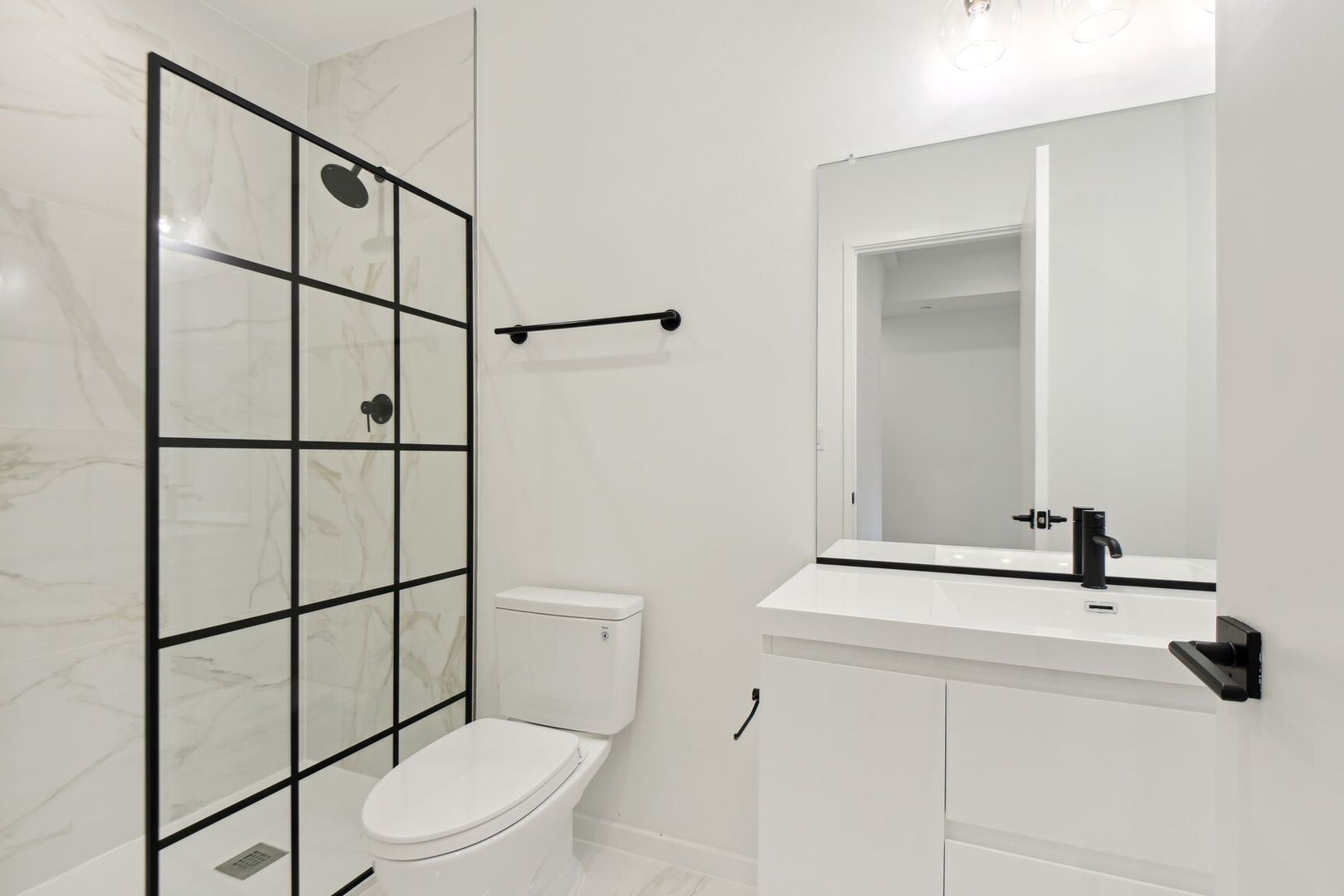 Building Photo - 424 M St NW