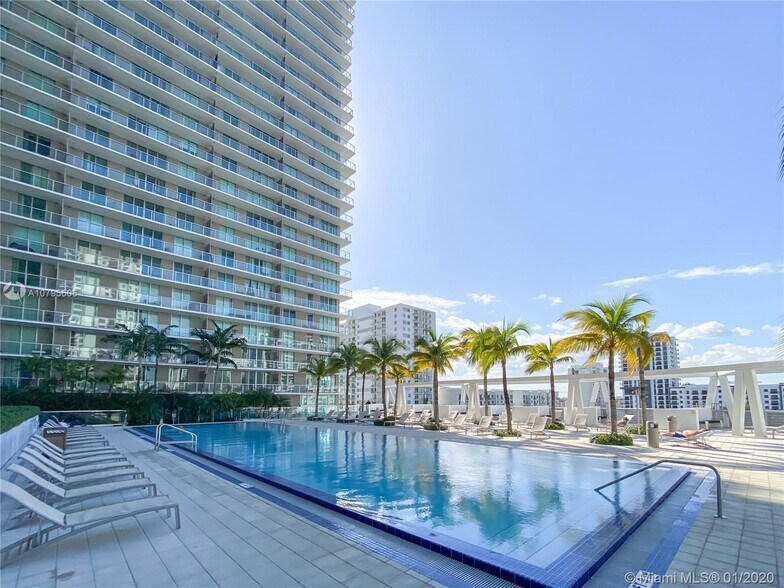 Building Photo - 79 SW 12th St