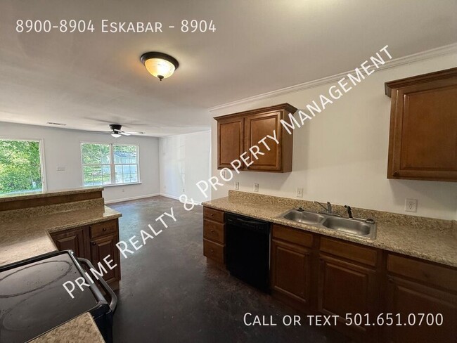 Building Photo - 8900-8904 Eskabar-8904