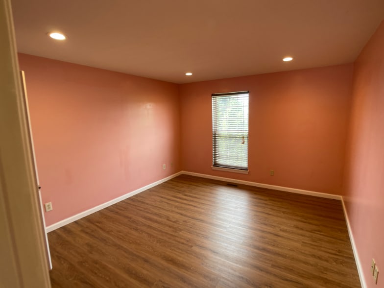 Building Photo - 3802 Scarlet Oak Dr