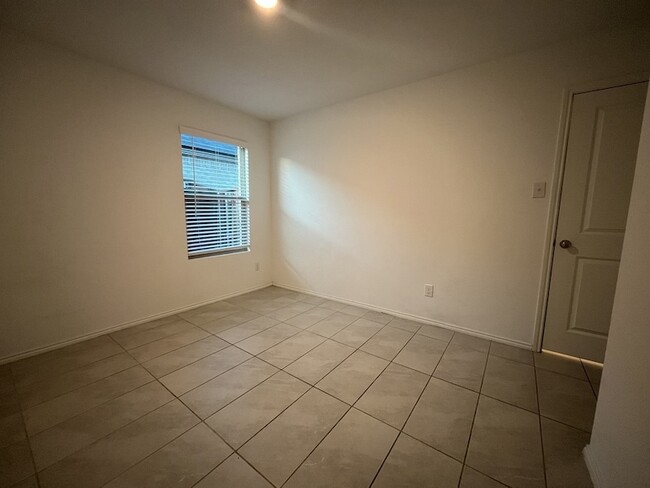 Building Photo - 3408 Harper St