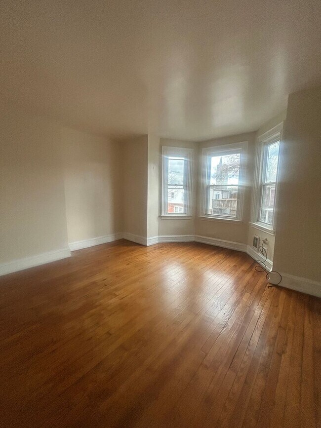 Building Photo - 2211 N 4th St