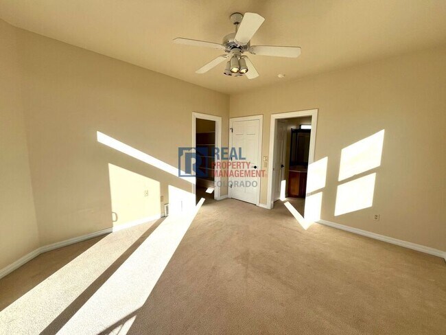 Building Photo - 2645 Rossmere St